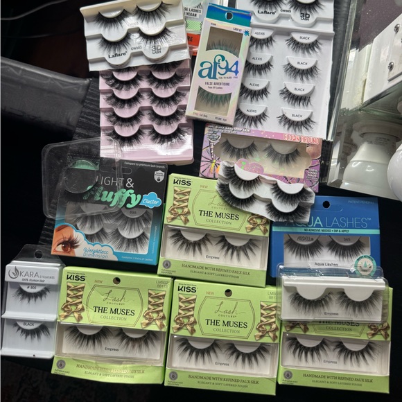 Assorted False Eyelashes Collection - Picture 1 of 2